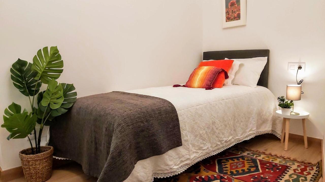 Ferienwohnung Misterhost Duplex Centrico Y Tranquilo Wifi Smarttv Sevilla Exterior foto